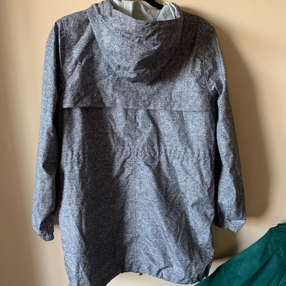 Roots rain jacket - Picture 3 of 5